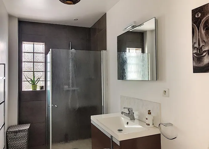 Prázdninový dům A 150m De La Avec Piscine Et Wifi Gratuit - Fr-1-361-8