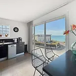 A 150m De La Avec Piscine Et Wifi Gratuit - Fr-1-361-8 * Donville-les-Bains