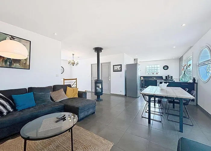 à 150m De La Avec Piscine Et Wifi Gratuit - Fr-1-361-8 Hébergement de vacances Donville-les-Bains